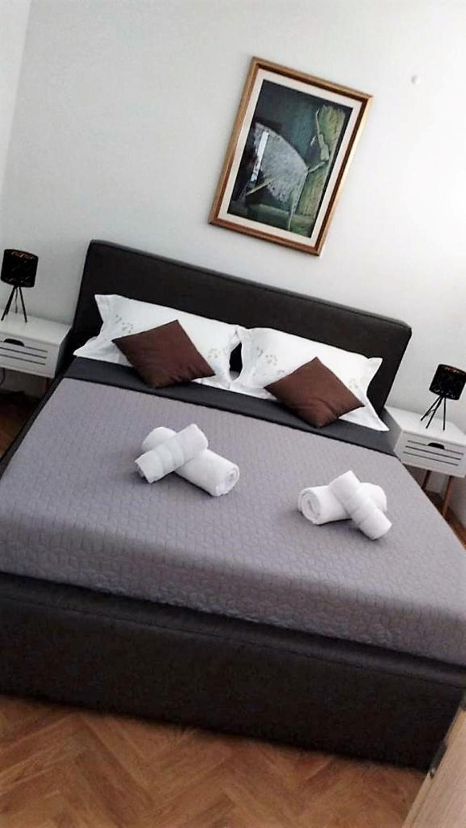 Mm Split Apartment - 5 Min By Car To The Beach & City Center - Free Public Parking Bagian luar foto